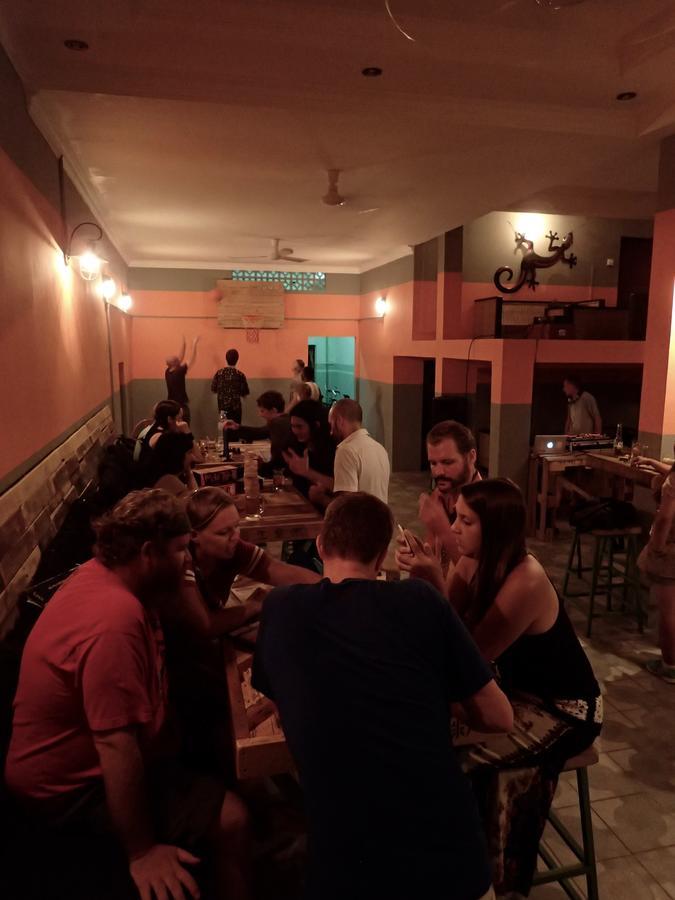 Lazy Gecko Guesthouse Phnom Pen Exterior foto