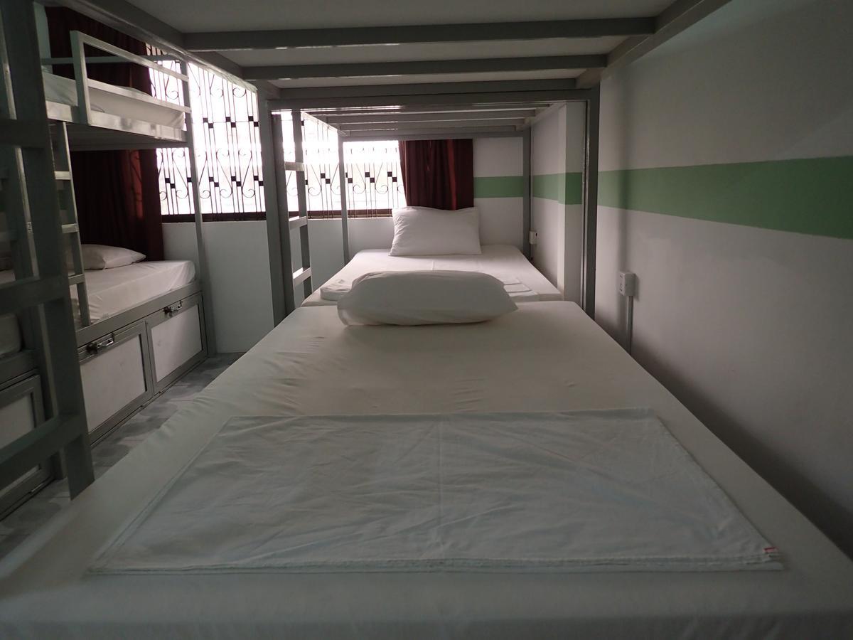 Lazy Gecko Guesthouse Phnom Pen Exterior foto